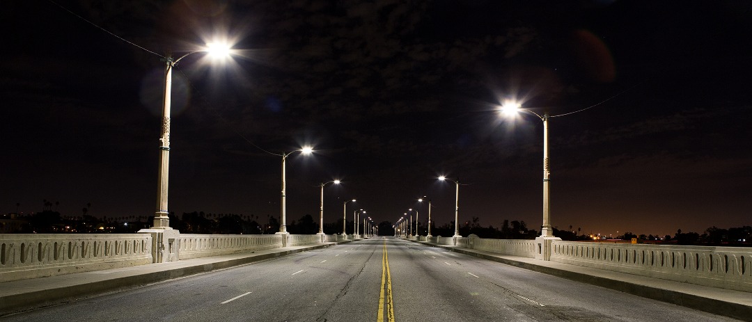 روشنایی معابر روشنایی معابر بهترین خصوصیات سیستم روشنایی معابر street lights
